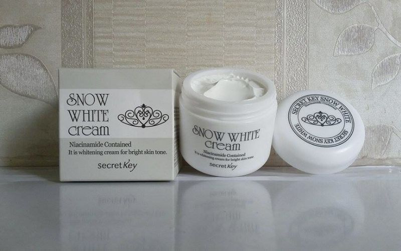 Kem dưỡng trắng da Snow White Milky Cream